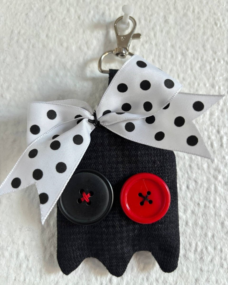 Alternative Handmade Keyring - Ghost 1 by Lunaticpin