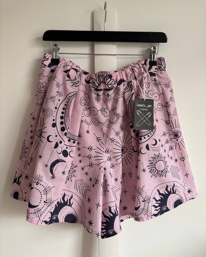 Effie Shorts - size L