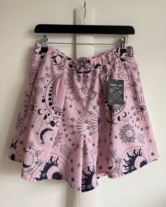 Effie Shorts - size L