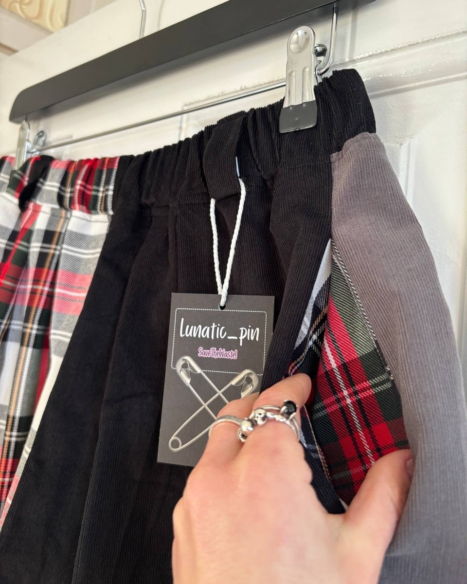 Alternative Handmade Effie Shorts - size M by Lunaticpin